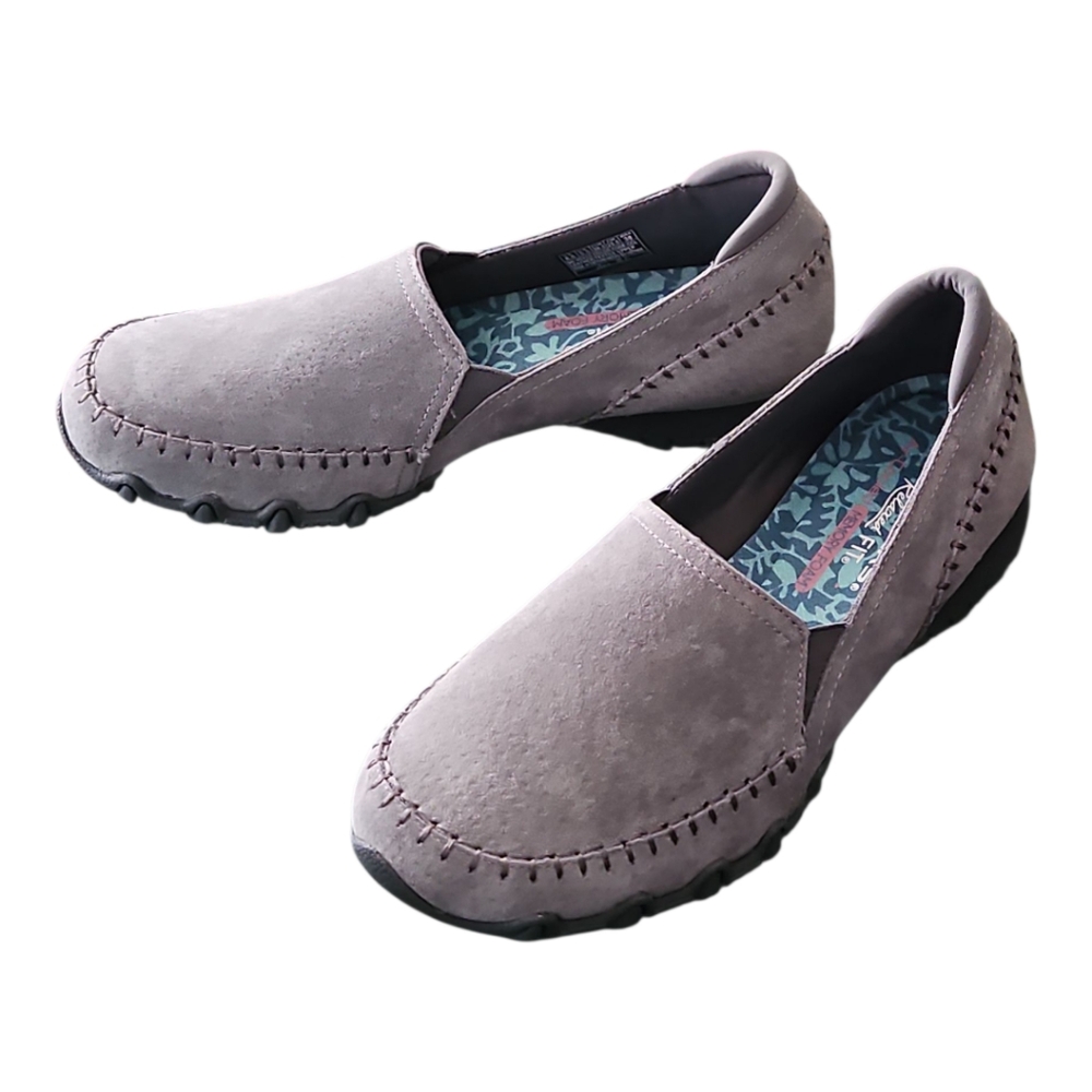 Skechers Slip ons Suede Leather Memory Foam Relaxed Fit Womens Size 8.5 NWT - Picture 4 of 7